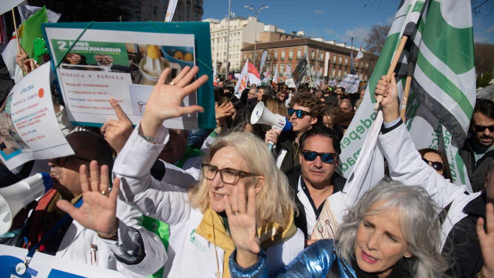 Los médicos de Madrid convocan una huelga entre octubre y diciembre por el bloqueo de las negociaciones con la Consejería de Sanidad