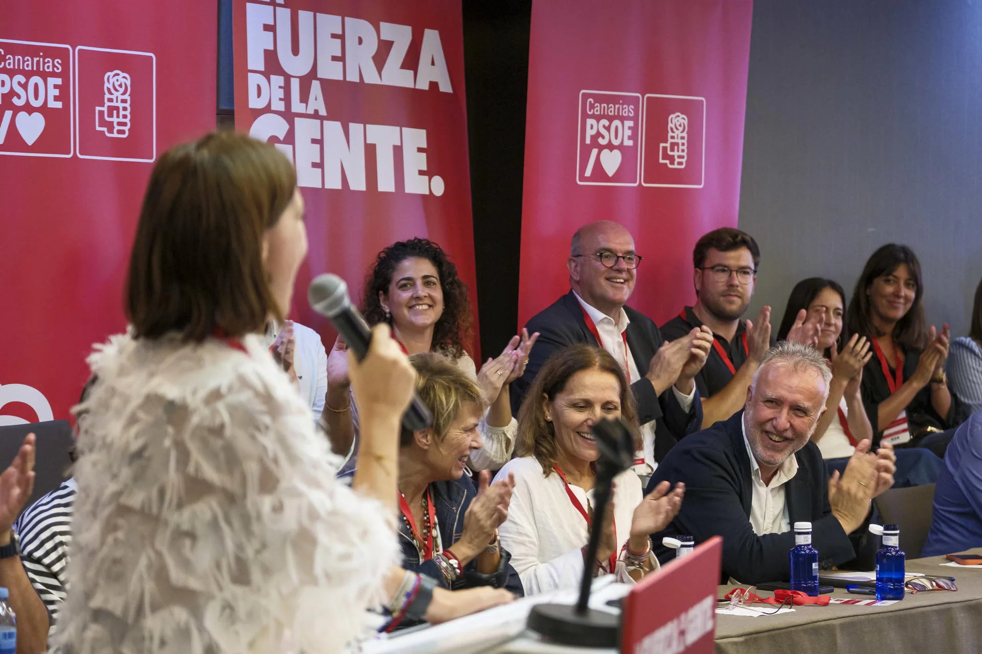 Por primera vez, más mujeres que hombres encabezan las listas del PSOE al Congreso, un 52 %