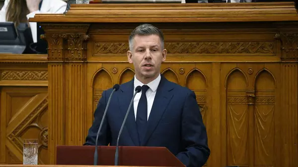 Hungría retira de su ley de protección del menor las normas de Orbán contra el colectivo LGTBI, cinco años después de aprobarlas