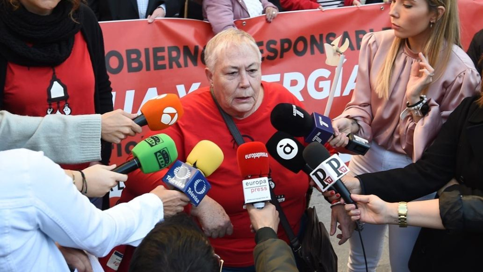 Un juzgado aplaza dos meses el desahucio de Paca Blanco, activista de 77 años, de su piso municipal en Madrid